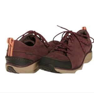 Clarks~ Wavewalk Waterproof Leather Walking Shoes – Plum Nubuck, Size 7